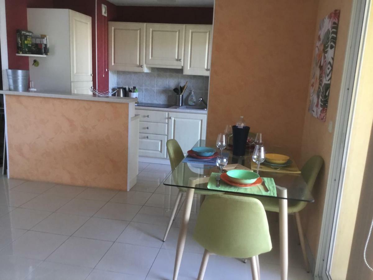 Pins Parasol Frejus Bagian luar foto